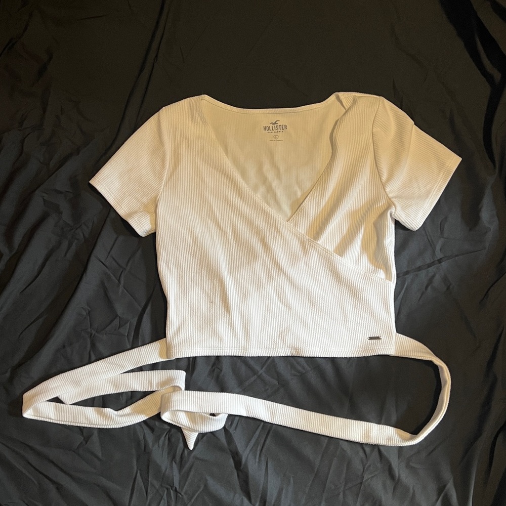 Hollister Wrap Top